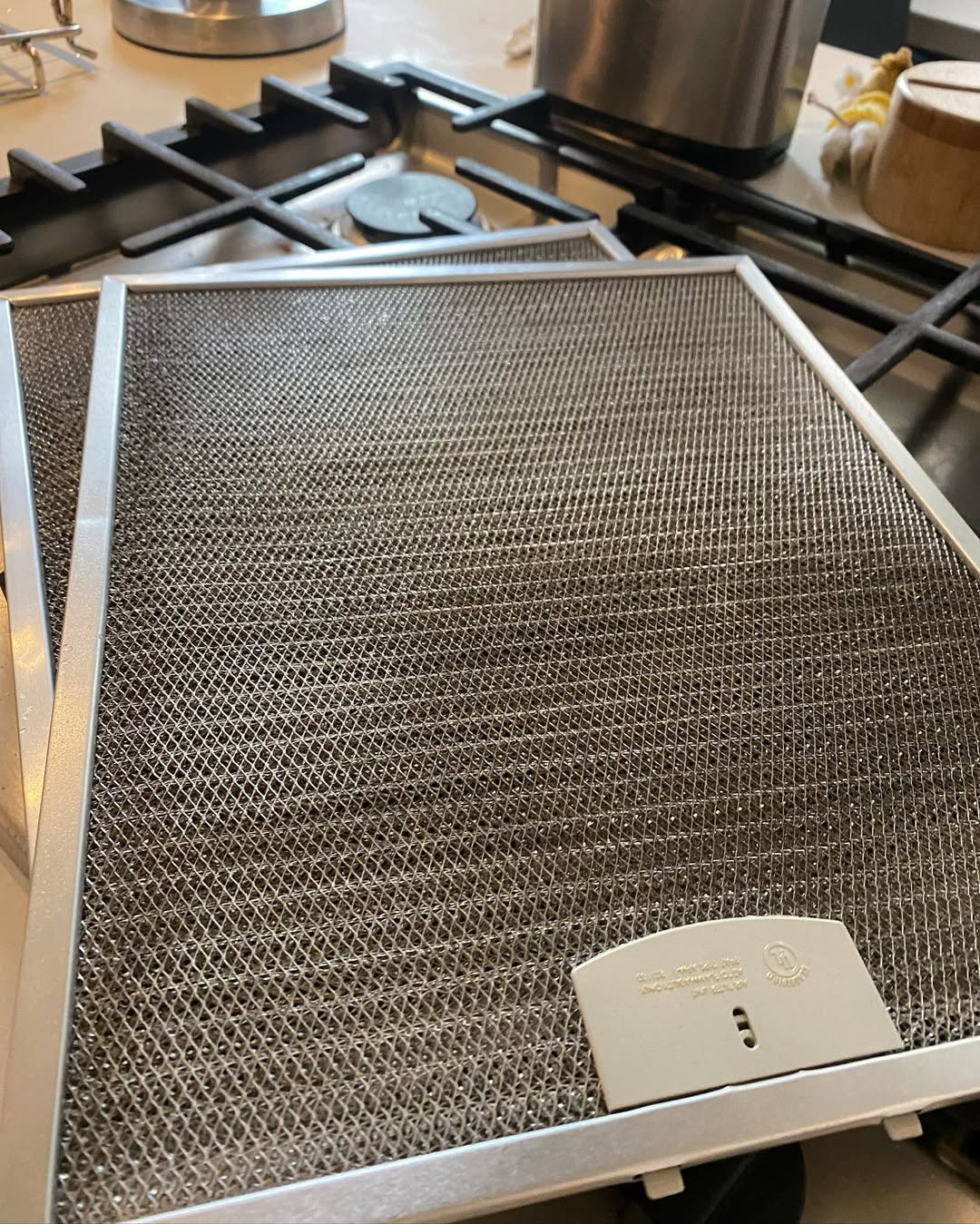 Deep cleaning kitchen